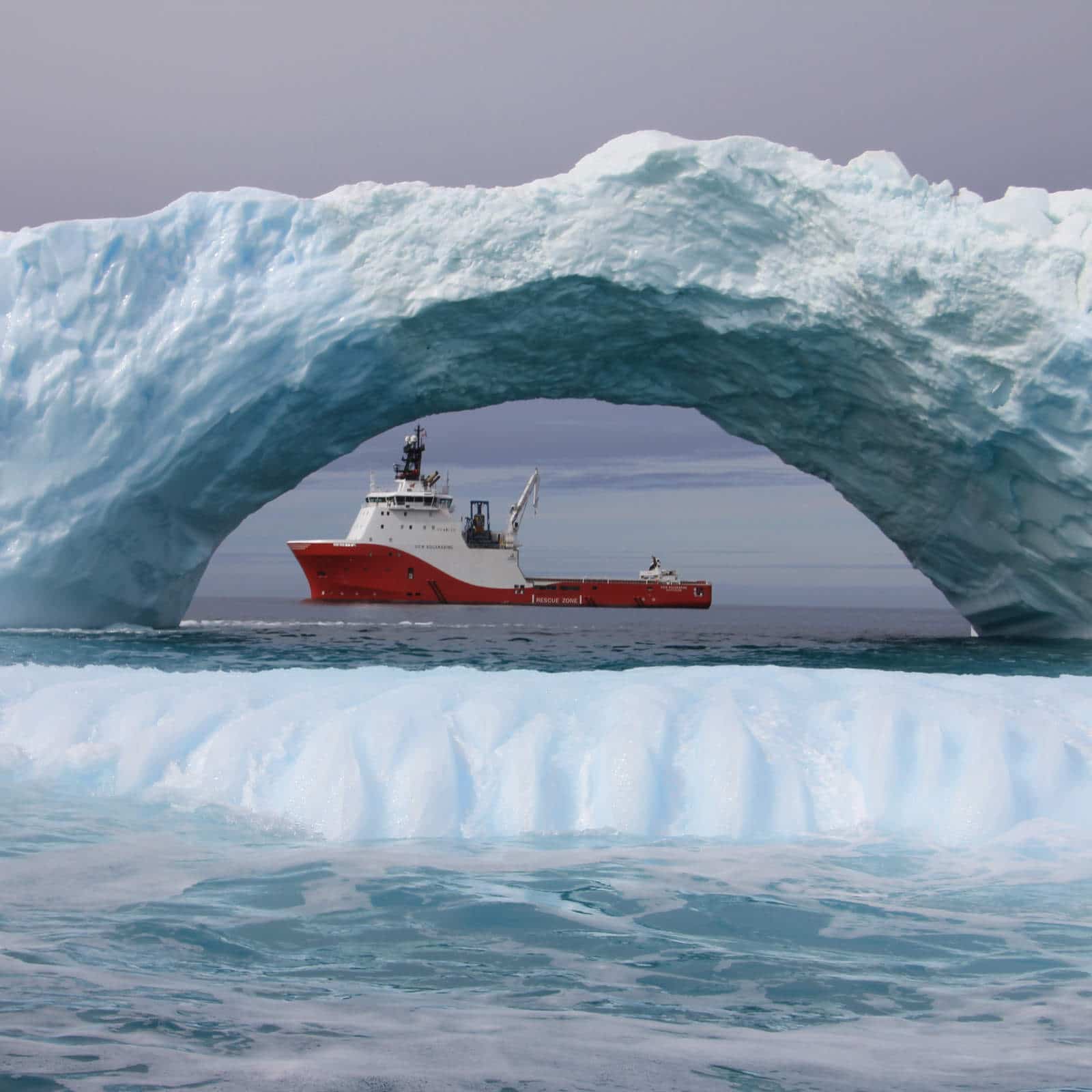 Siem Offshore Vessel in arctic waters